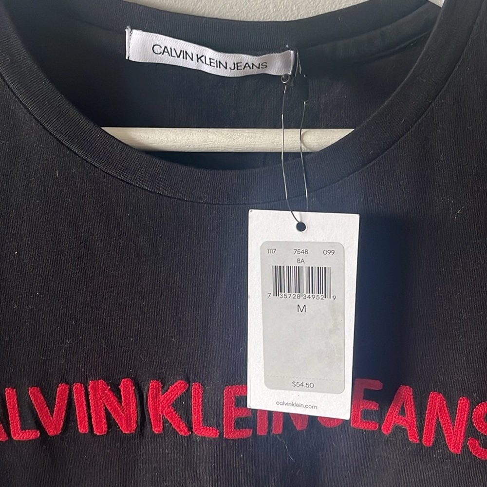 Calvin Klein tee - Picture 2 of 2